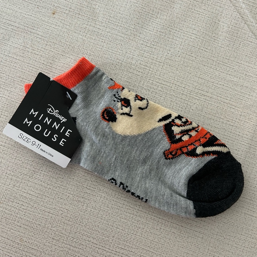 NWT Disney Minnie Mouse Halloween Novelty Ankle Socks